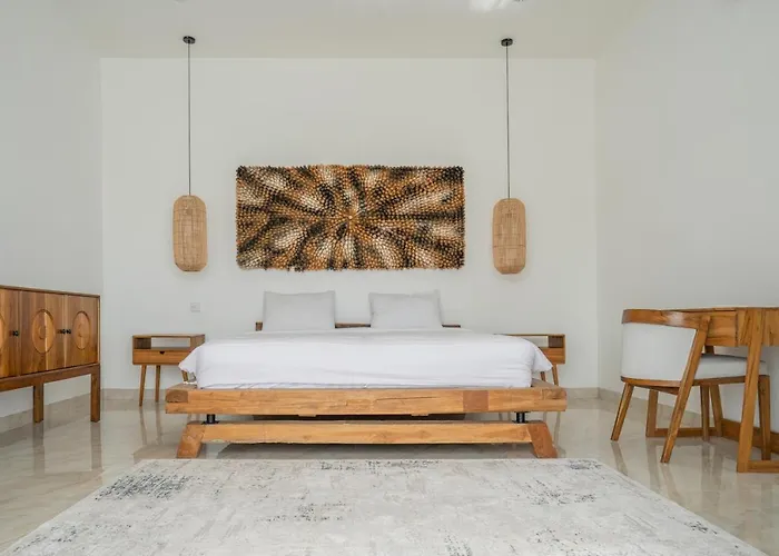 Silencio - Bali Invest Club Villa *